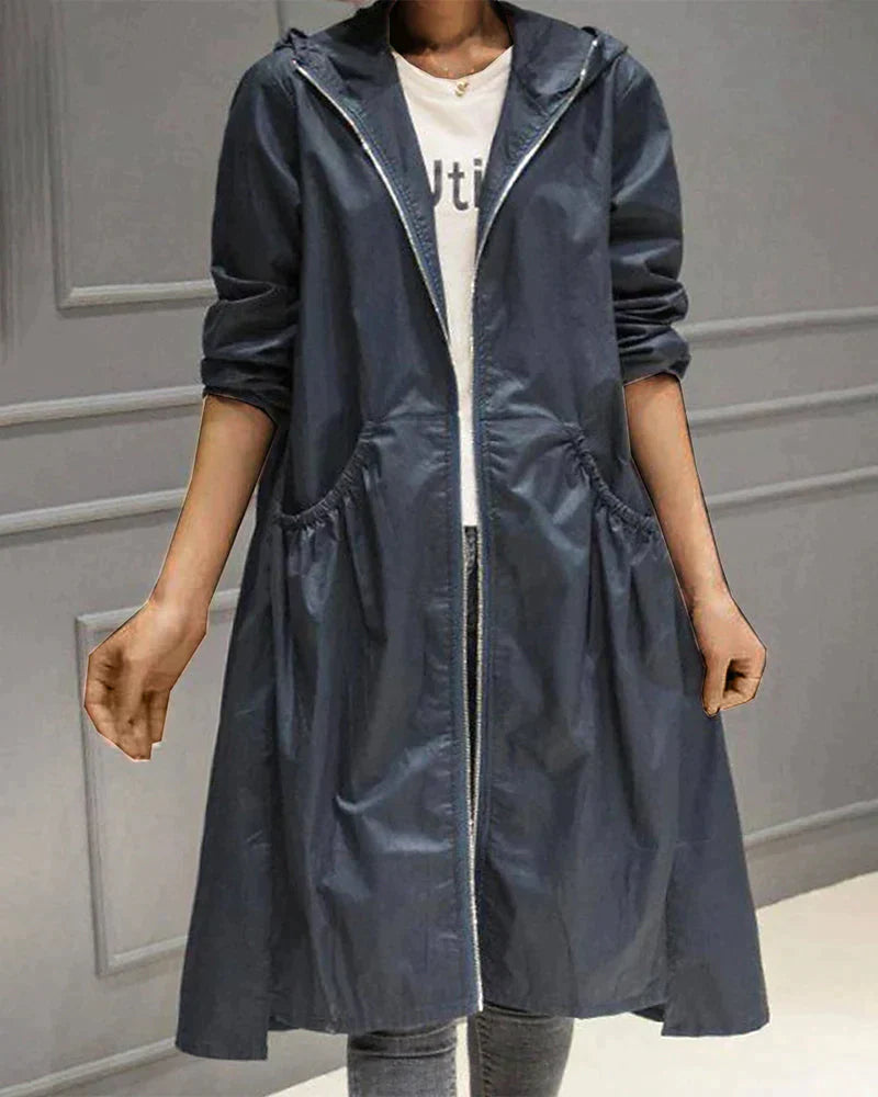 Medium-length raincoat - With zipper & front pockets